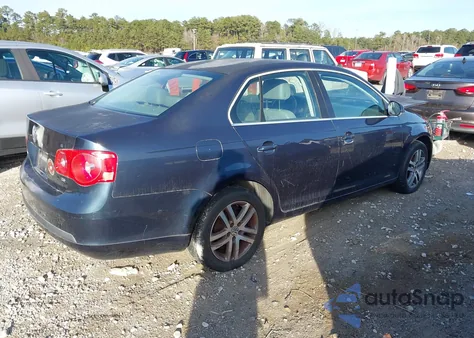 2005 Volkswagen Jetta 2.5 из США, поврежденный, VIN 3VWSG71K65M621905